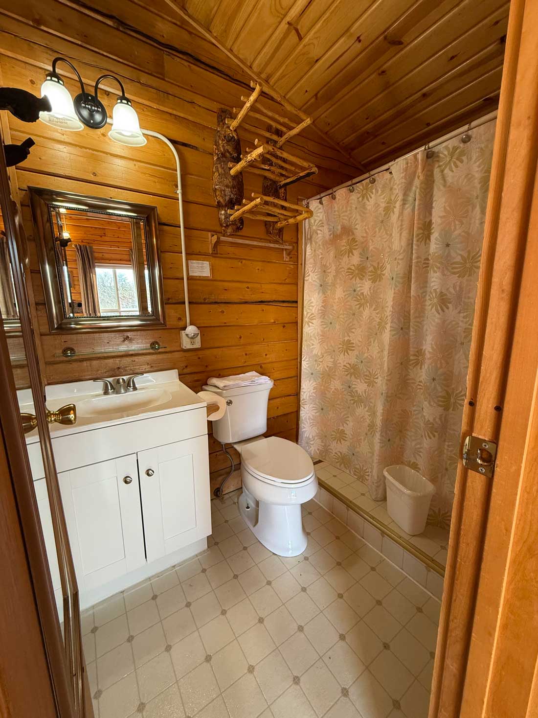 Single Bed at EarthSong Lodge & Cabins